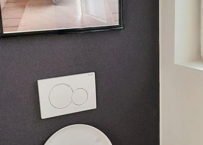 Entre Deux O A Lixhe,vise Belgique Holiday home *